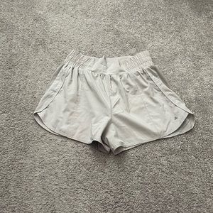Balance breeze shorts